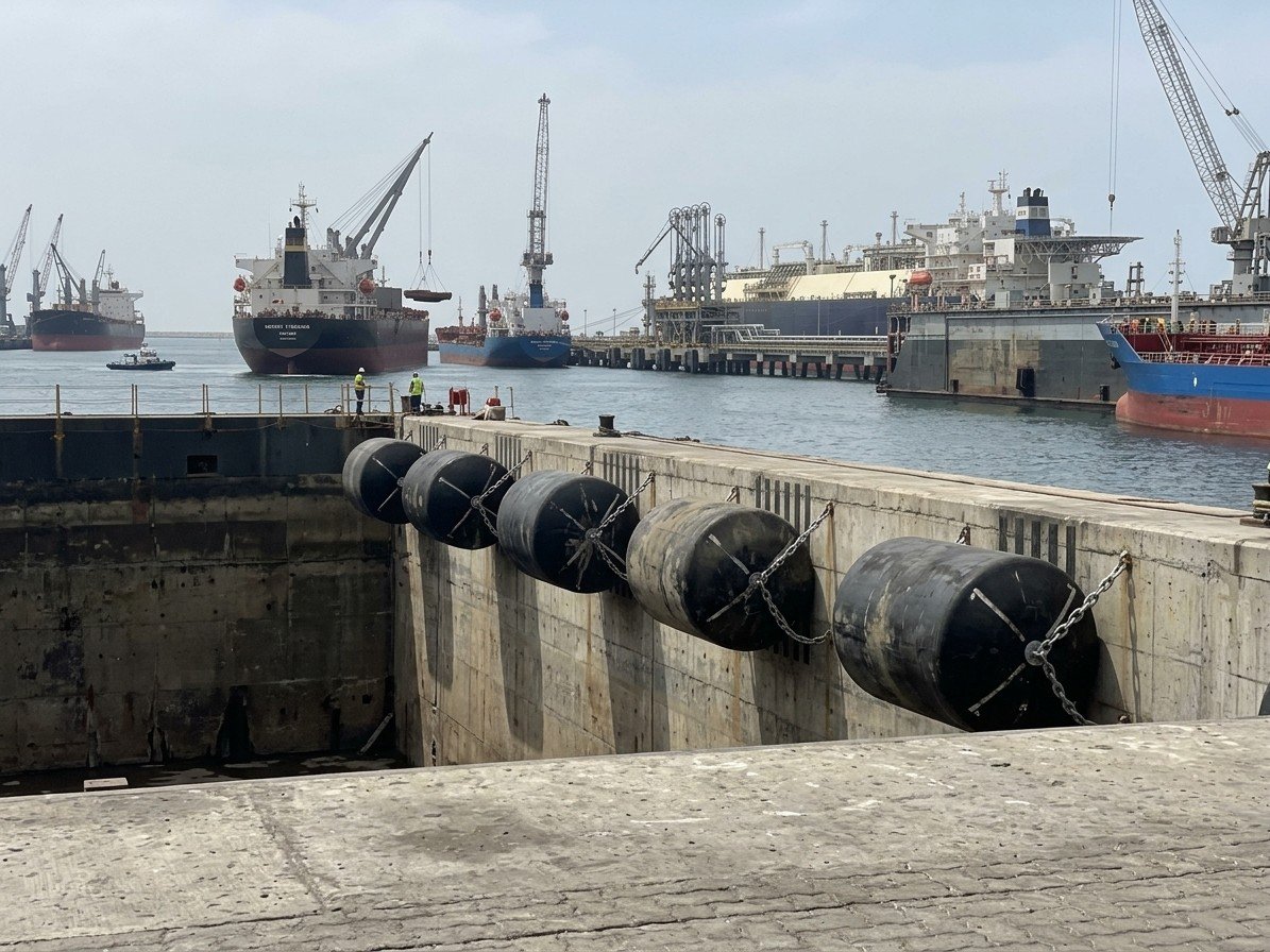 foam fender for floating dock application