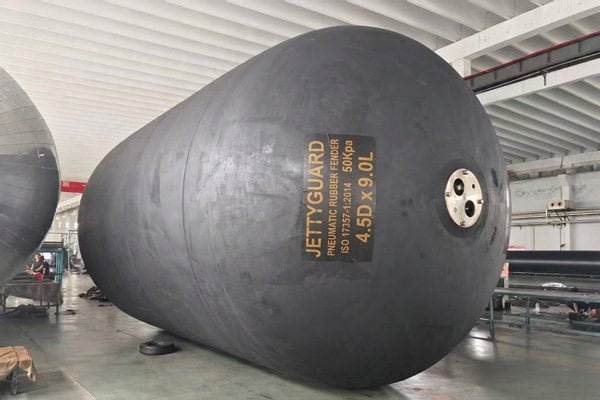 Yokohama pneumatic fender at jettyguard facility